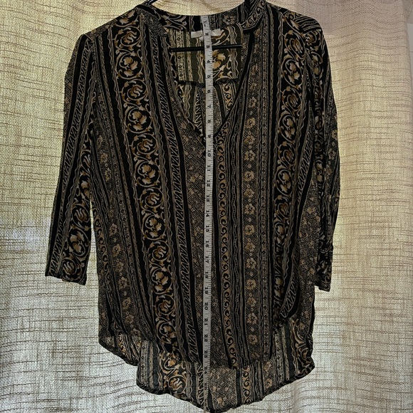 Medium v neck bohemian 3/4 sleeve blouse - Picture 1 of 4
